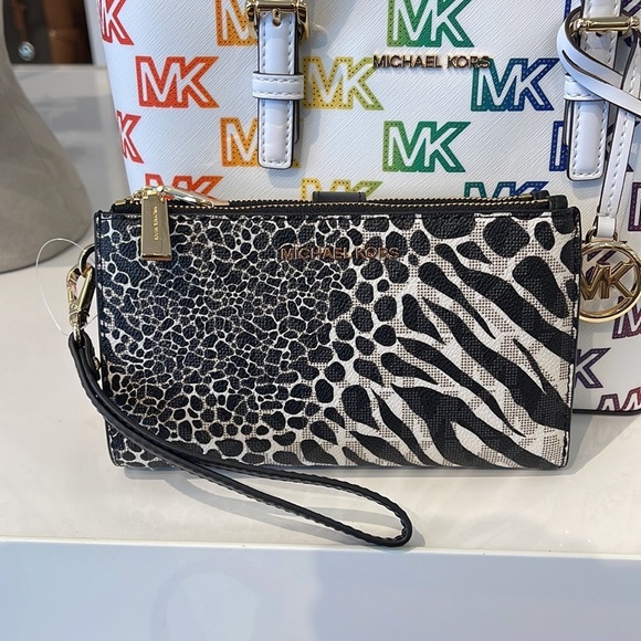 MICHAEL KORS LARGE DOUBLE ZIP WRISTLET WALLET PHONE CASE CLUTCH
Black Multi - Picture 1 of 16